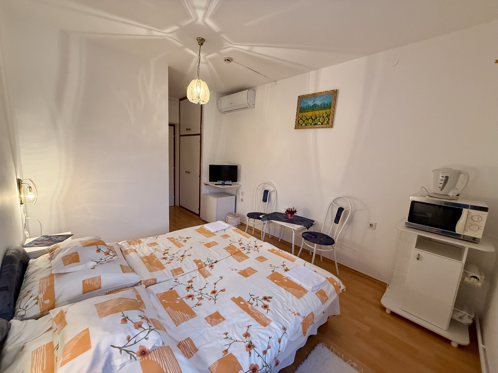 Márta Guest House