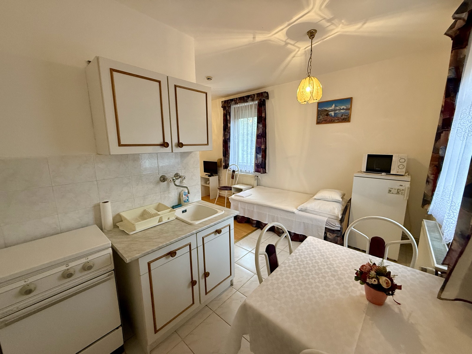 Márta Guest House