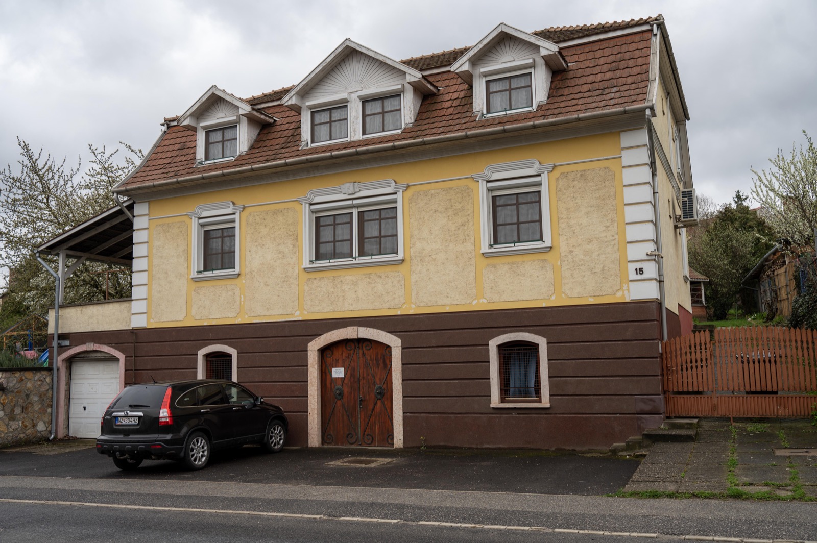 Márta Guest House