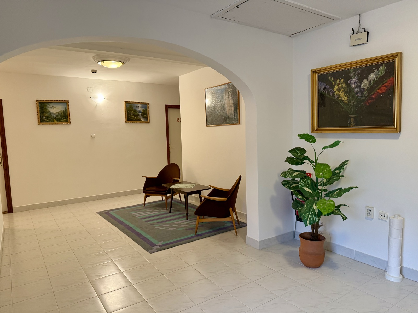 Márta Guest House